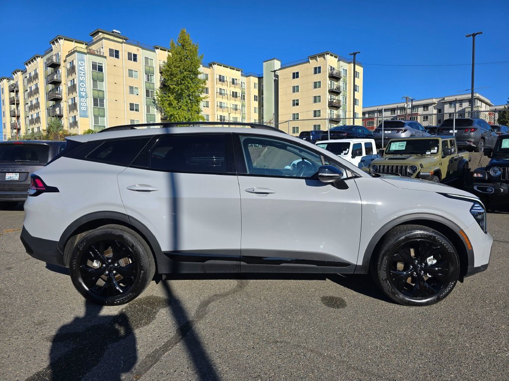 Used 2025 Kia Sportage X-Line w/ Premium Package AWD/4WD image 9