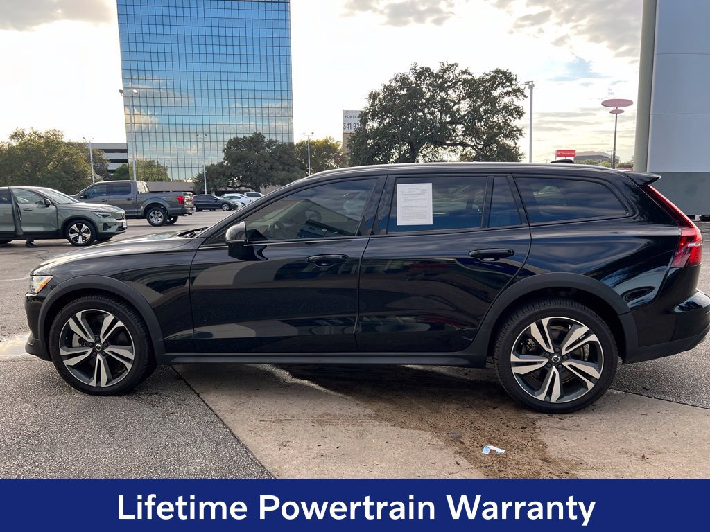 Certified 2024 Volvo V60 B5 Cross Country Plus w/ Protection Package Premier AWD/4WD image 4