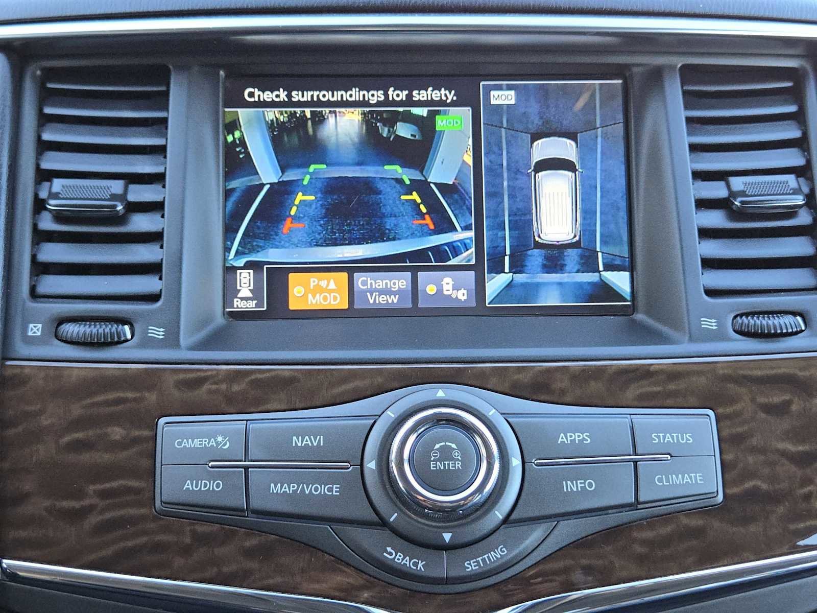 Used 2020 Nissan Armada SL w/ Premium Package image 19