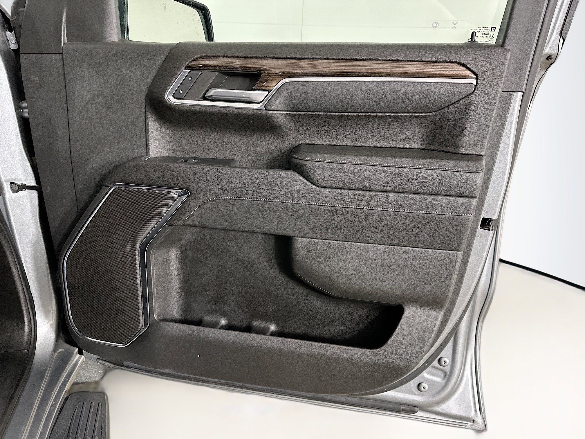 Used 2023 Chevrolet Silverado 1500 LT image 31