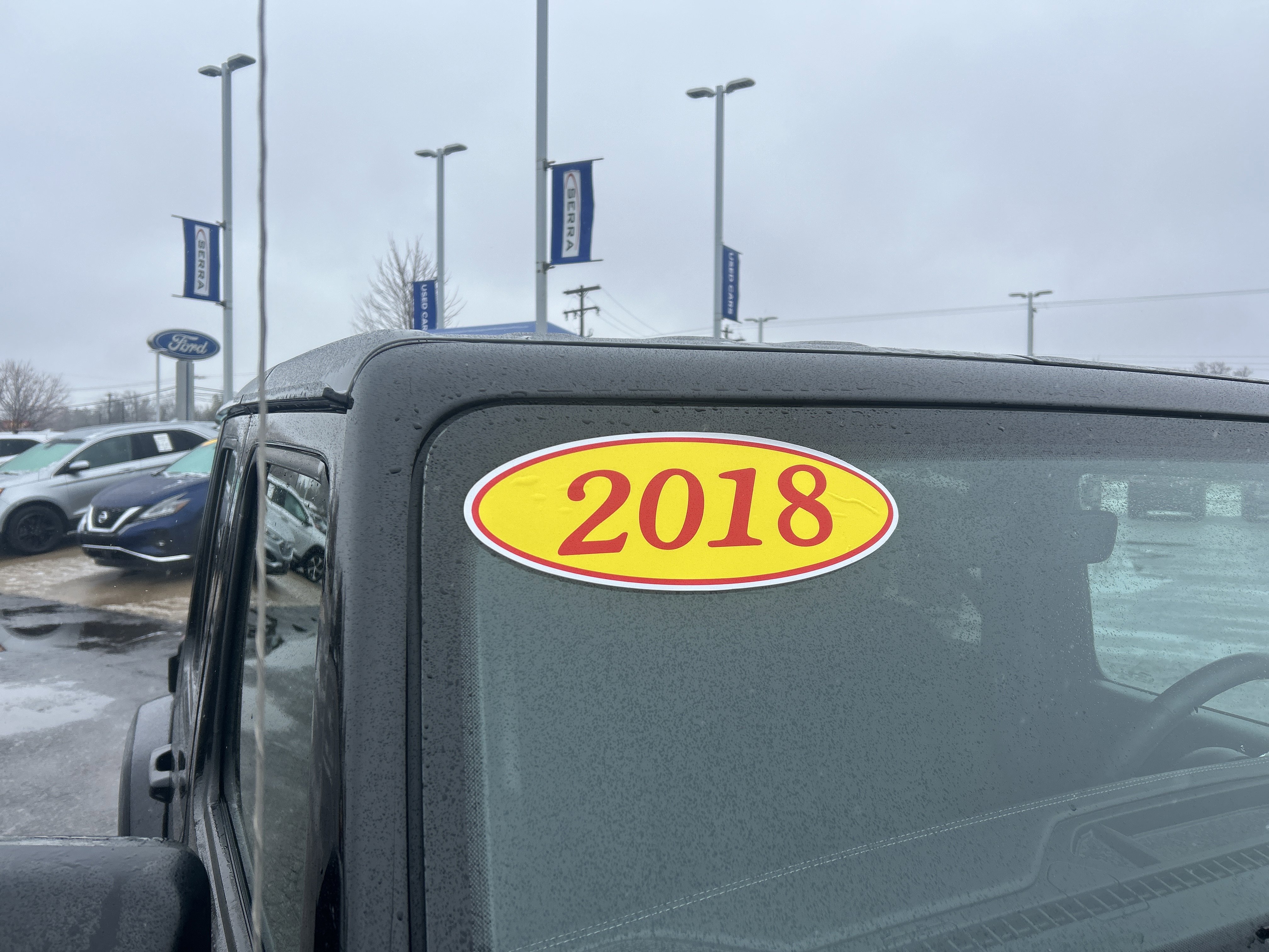 Used 2018 Jeep Wrangler Unlimited Sahara image 27