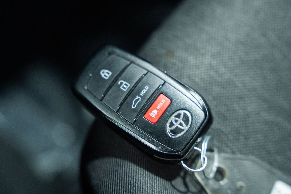 Used 2025 Toyota Camry LE image 37