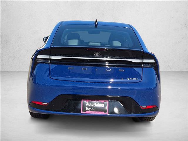 New 2027 Toyota Prius Plug-In Hybrid FWD image 8