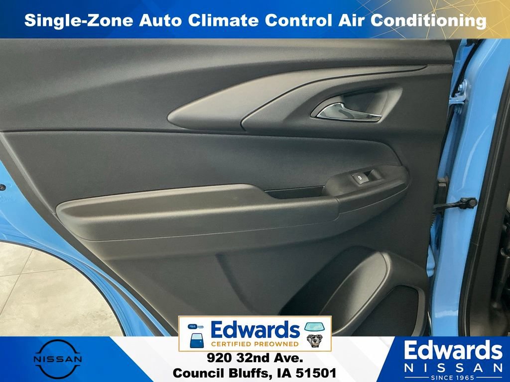 Used 2024 Chevrolet TrailBlazer LT w/ Convenience Package AWD/4WD image 13