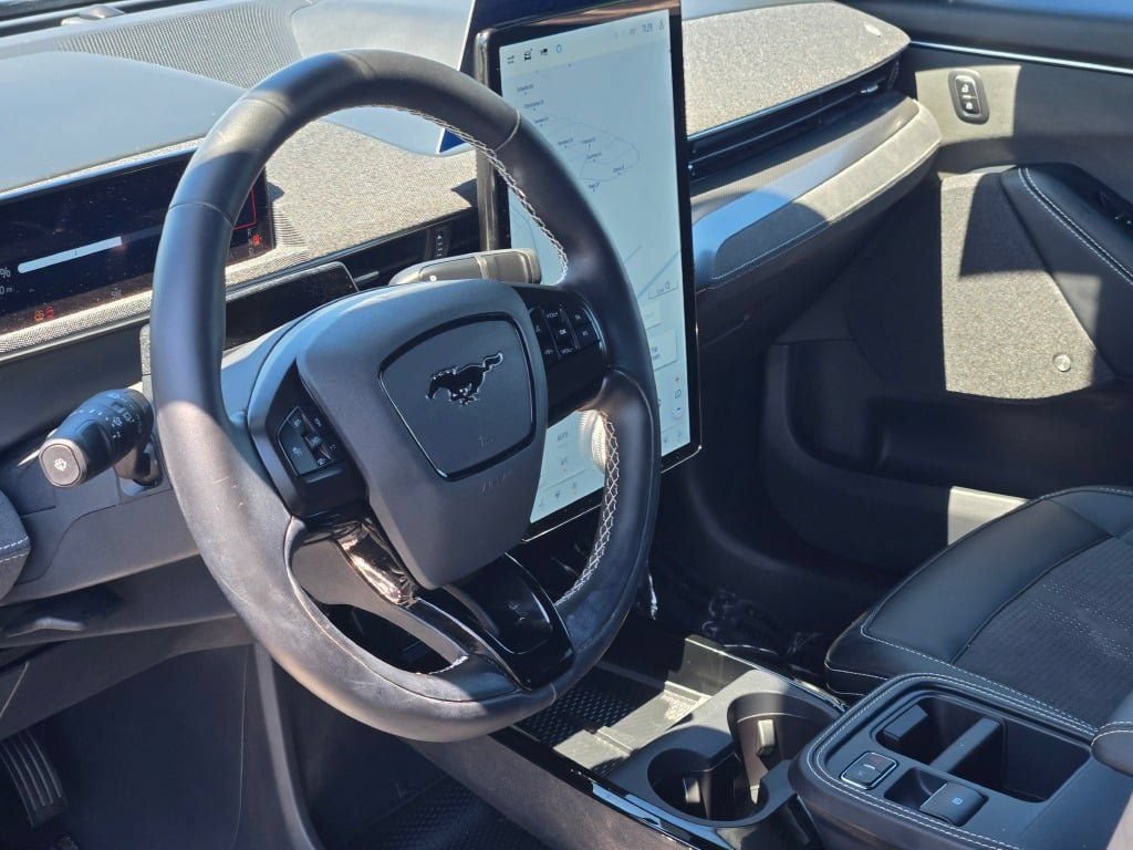 Used 2025 Ford Mustang Mach-E GT AWD/4WD image 25