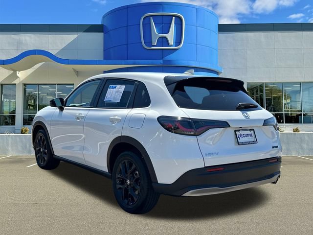 Used 2025 Honda HR-V Sport image 4