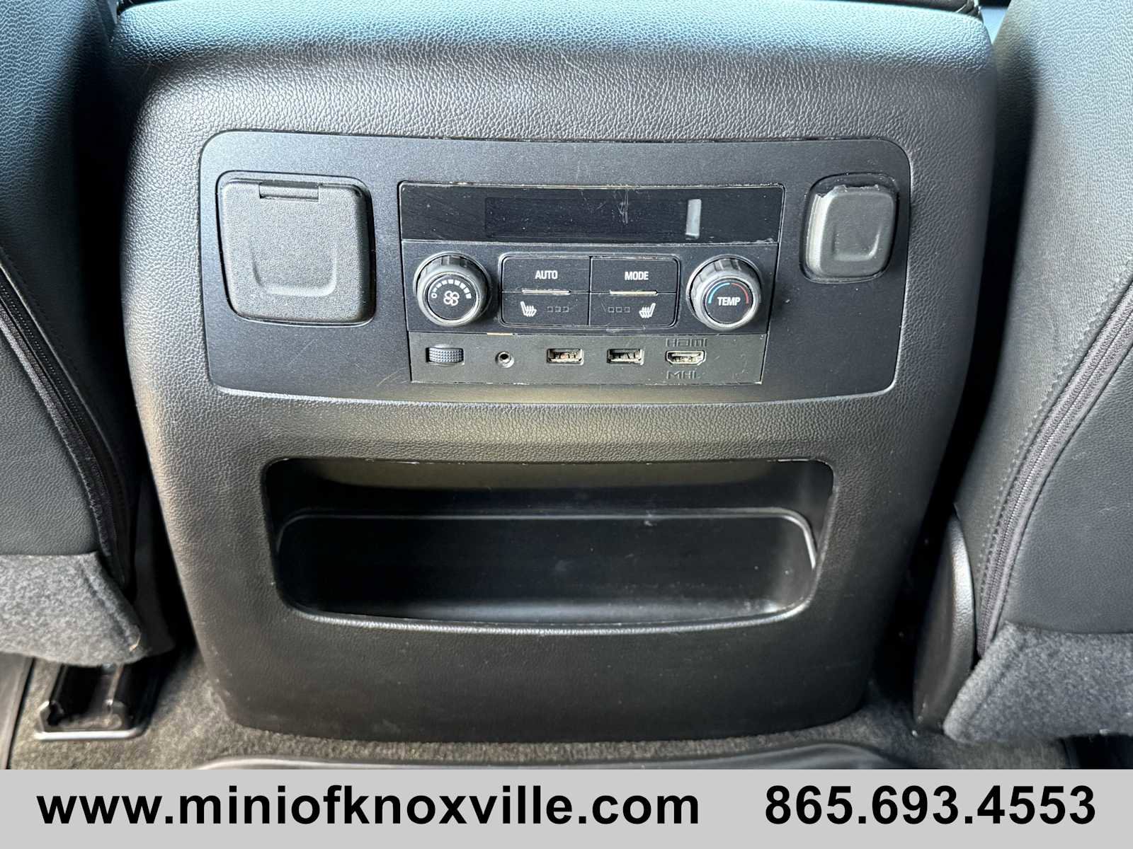 Used 2018 GMC Yukon SLT w/ Open Road Package image 33