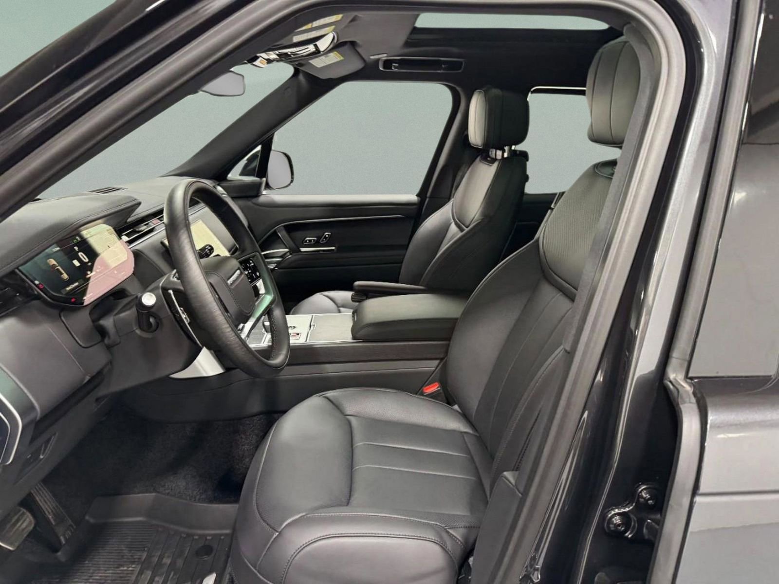 New 2026 Land Rover Range Rover Long Wheelbase SE image 27