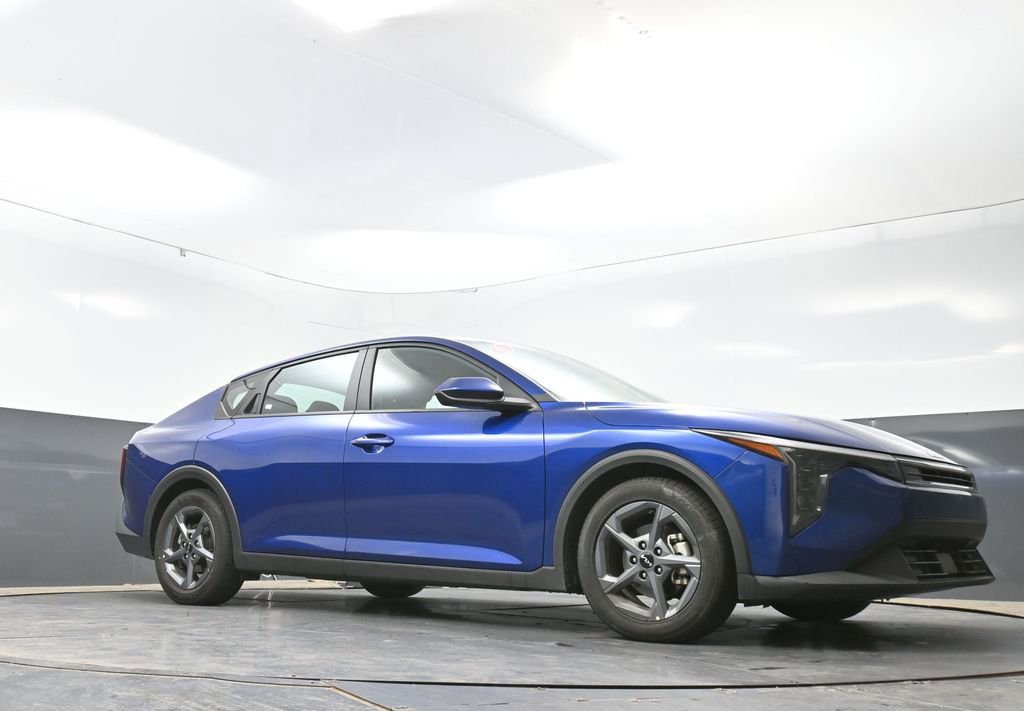 Used 2025 Kia K4 FWD image 48