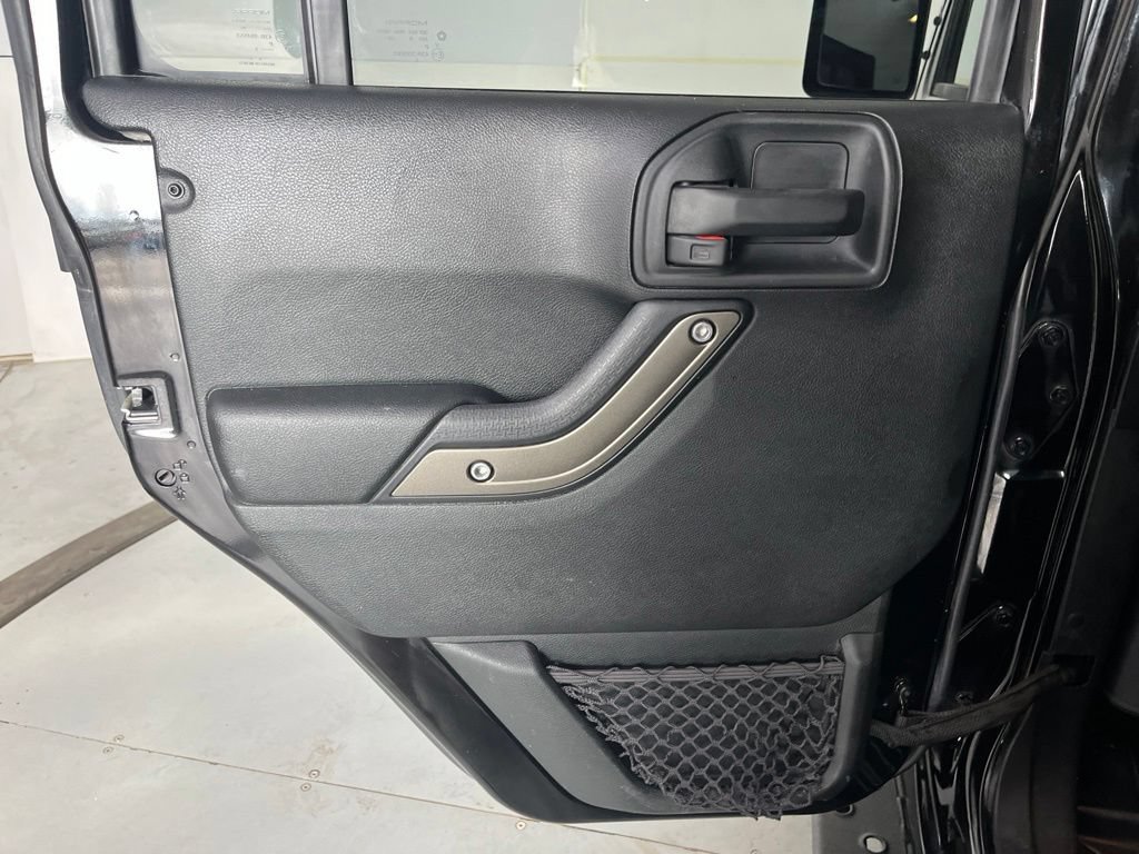Used 2018 Jeep Wrangler Unlimited Sport AWD/4WD image 27