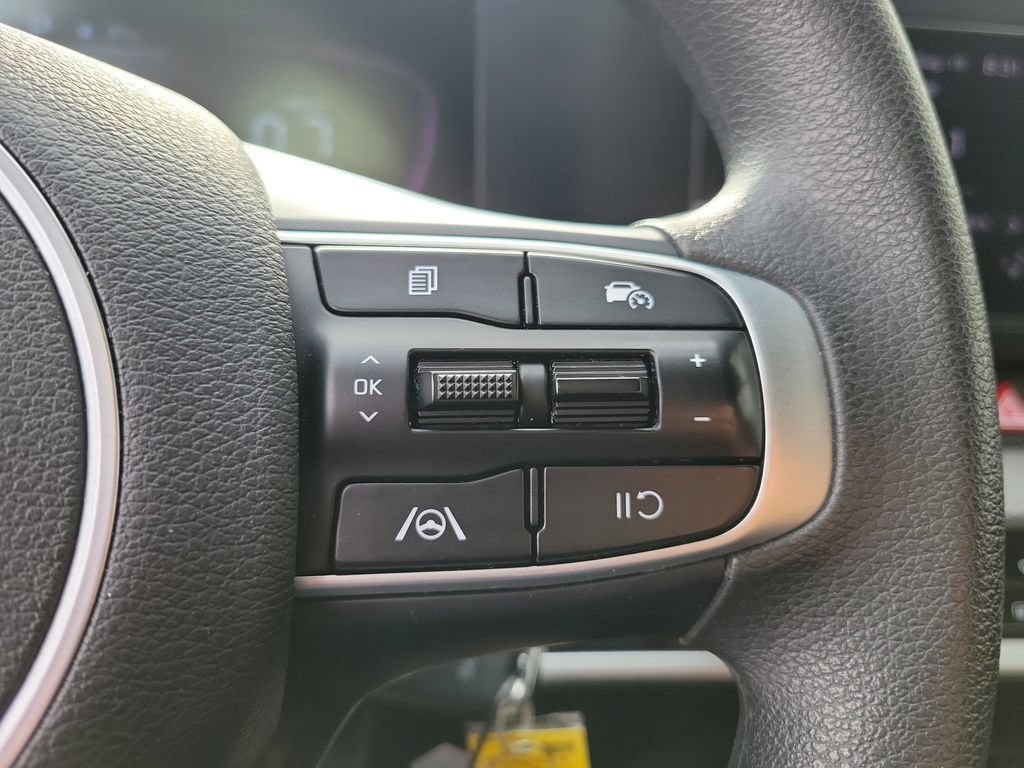 Used 2024 Kia Sportage LX FWD image 29