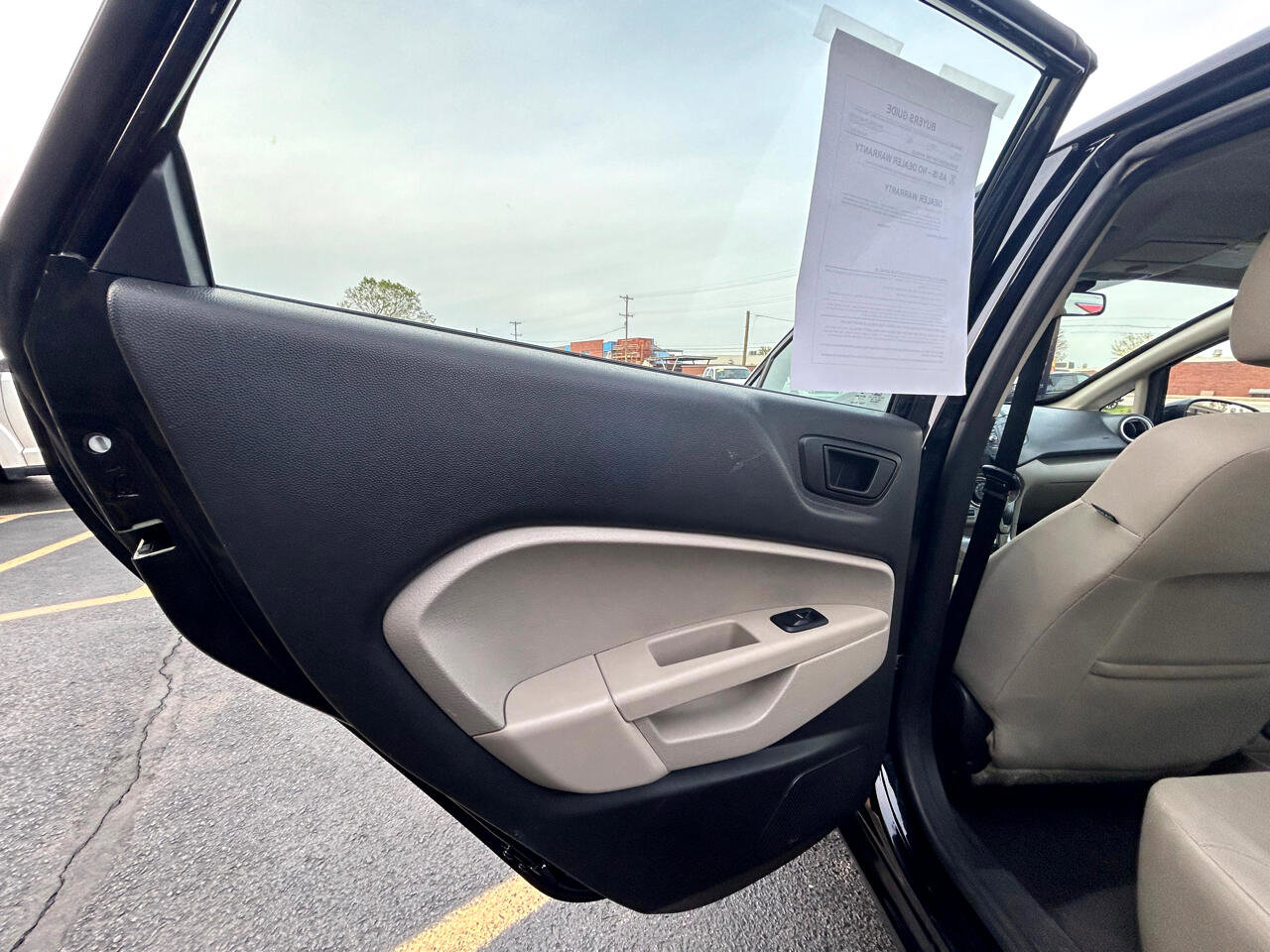 Used 2017 Ford Fiesta SE image 10