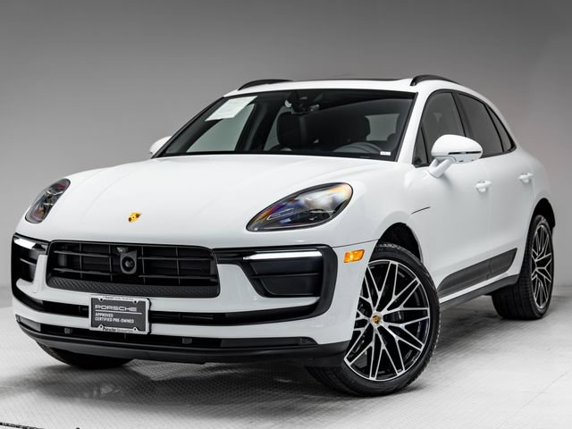 Certified 2026 Porsche Macan AWD/4WD image 1