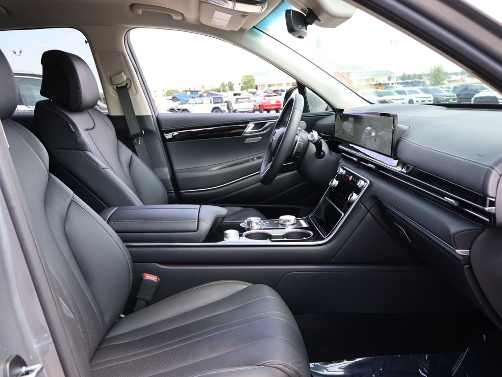 Used 2026 Genesis GV80 2.5T AWD/4WD image 8