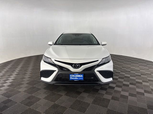 Used 2021 Toyota Camry SE image 3