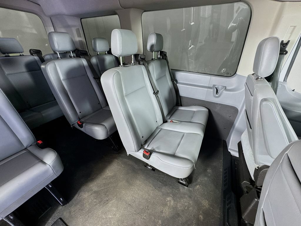 Used 2018 Ford Transit 150 XL RWD image 31