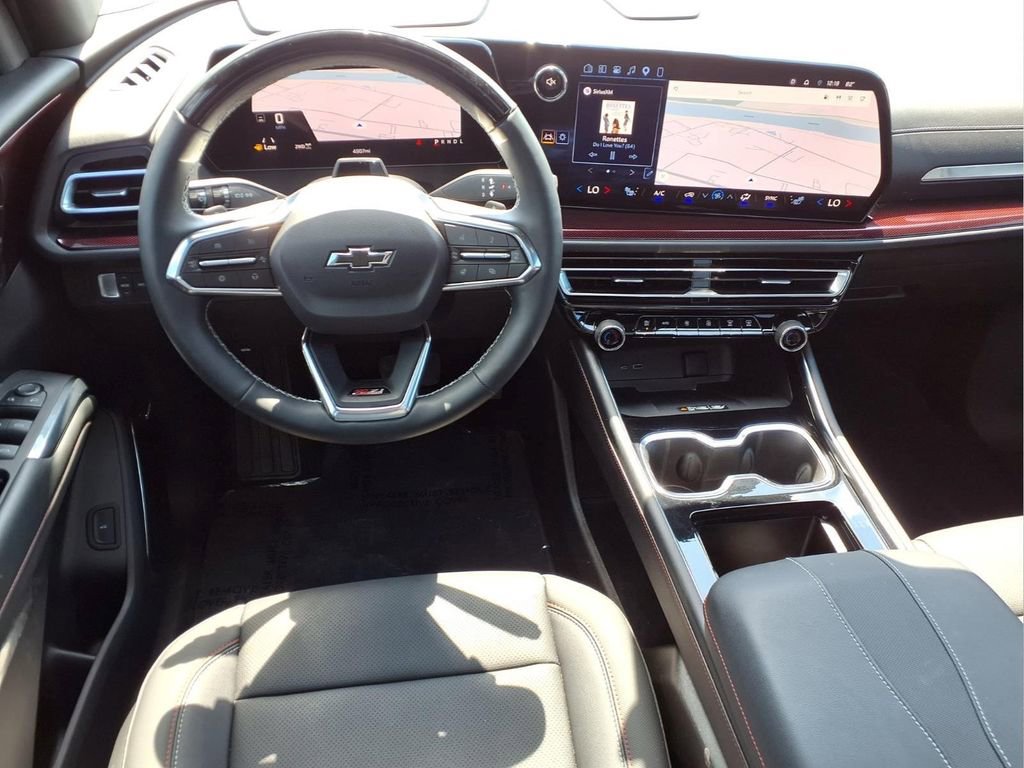 Used 2026 Chevrolet Traverse Z71 w/ Enhanced Driving Package AWD/4WD image 11