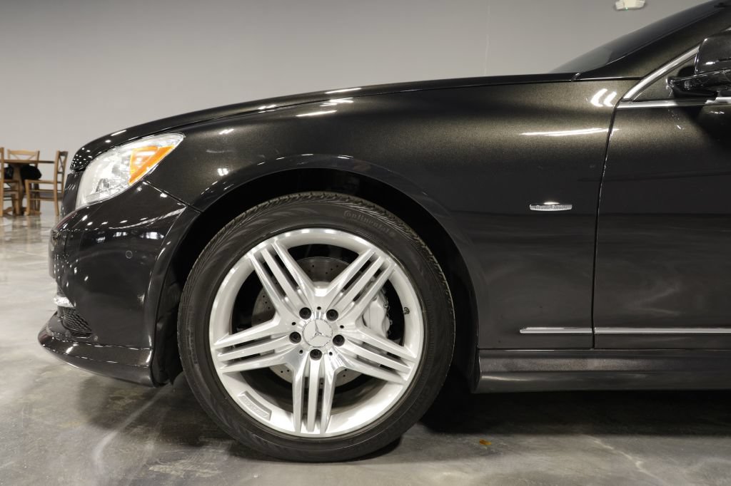 Used 2013 Mercedes-Benz CL 550 4MATIC image 44
