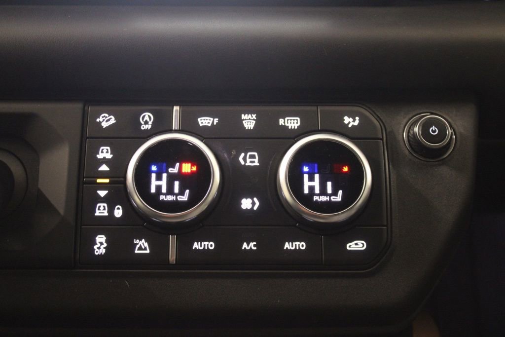 Used 2020 Land Rover Defender 110 X AWD/4WD image 31