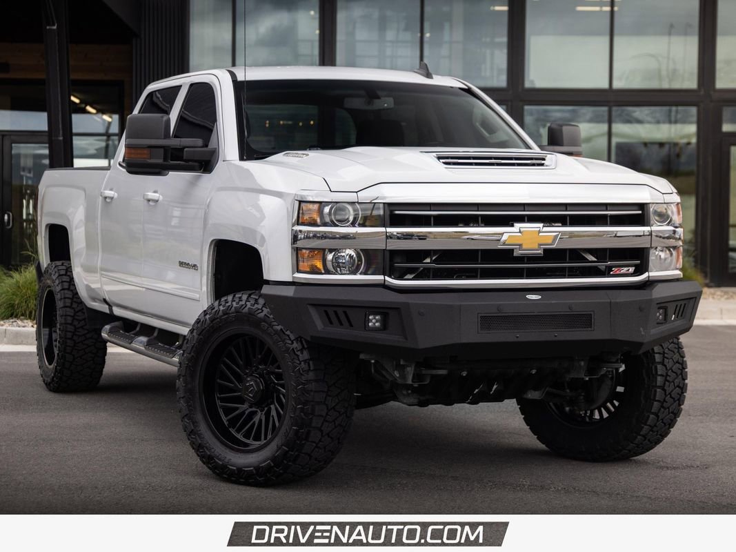 Used 2019 Chevrolet Silverado 2500 LT AWD/4WD image 1
