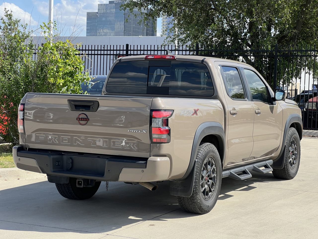 Certified 2023 Nissan Frontier Pro-X w/ Pro-X Premium Package image 4