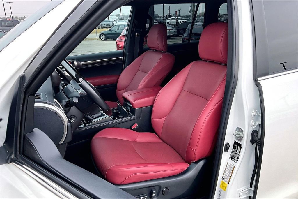 Used 2023 Lexus GX 460 Premium w/ Premium Package image 36
