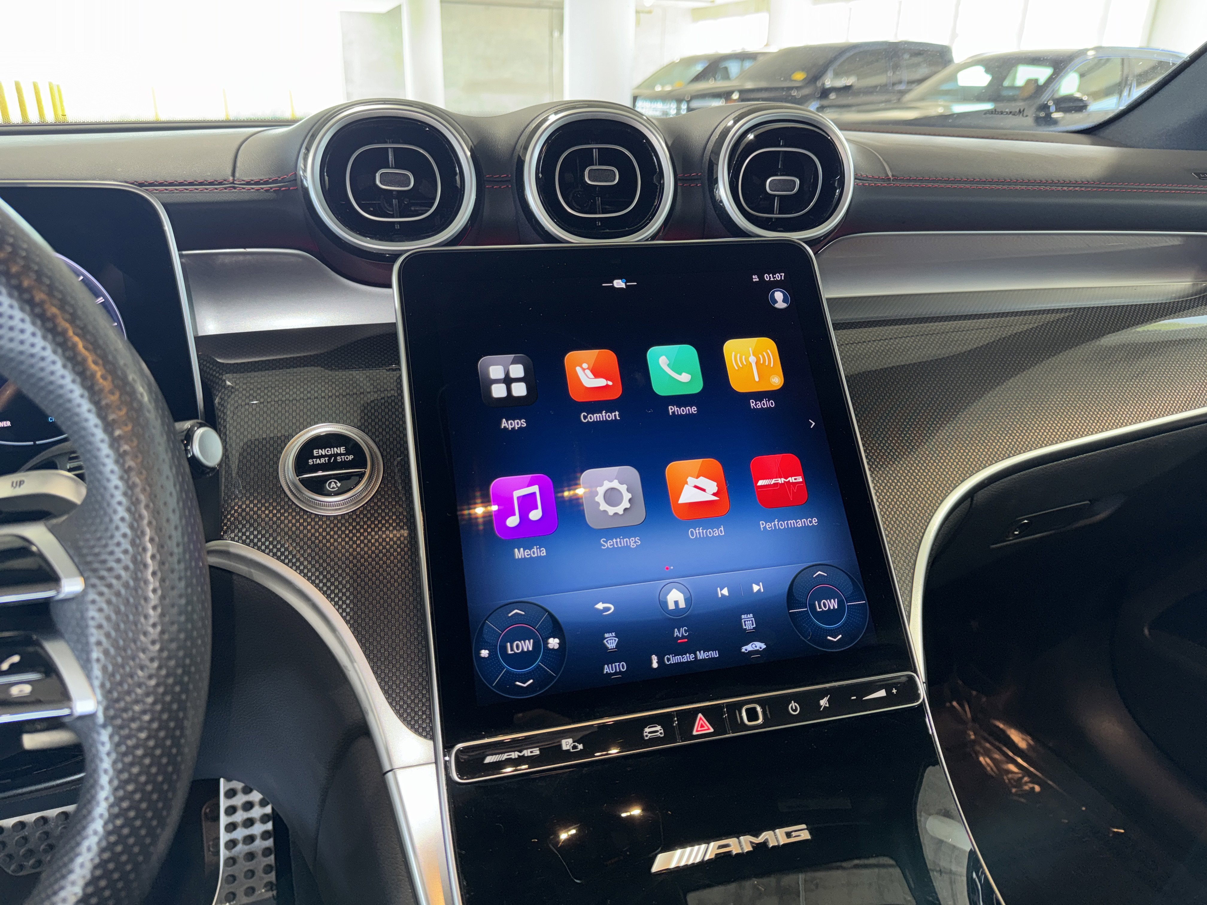 Used 2025 Mercedes-Benz GLC 43 AMG 4MATIC image 27