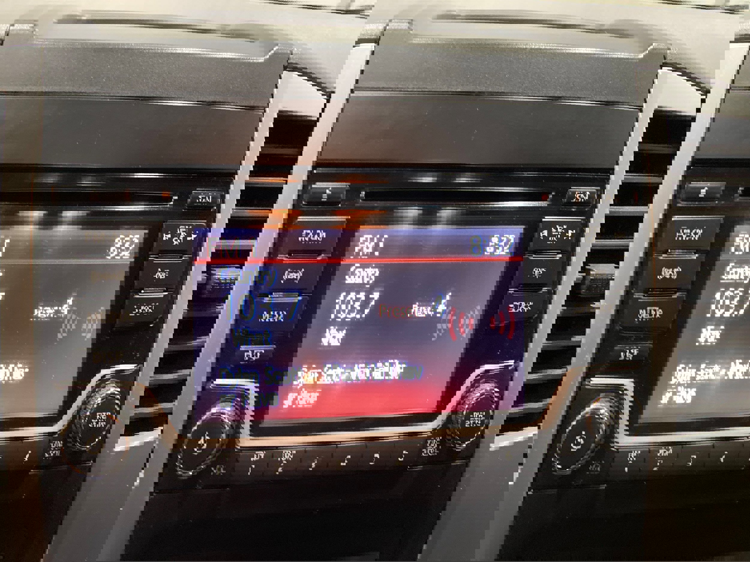 Used 2015 Nissan Frontier SV image 27