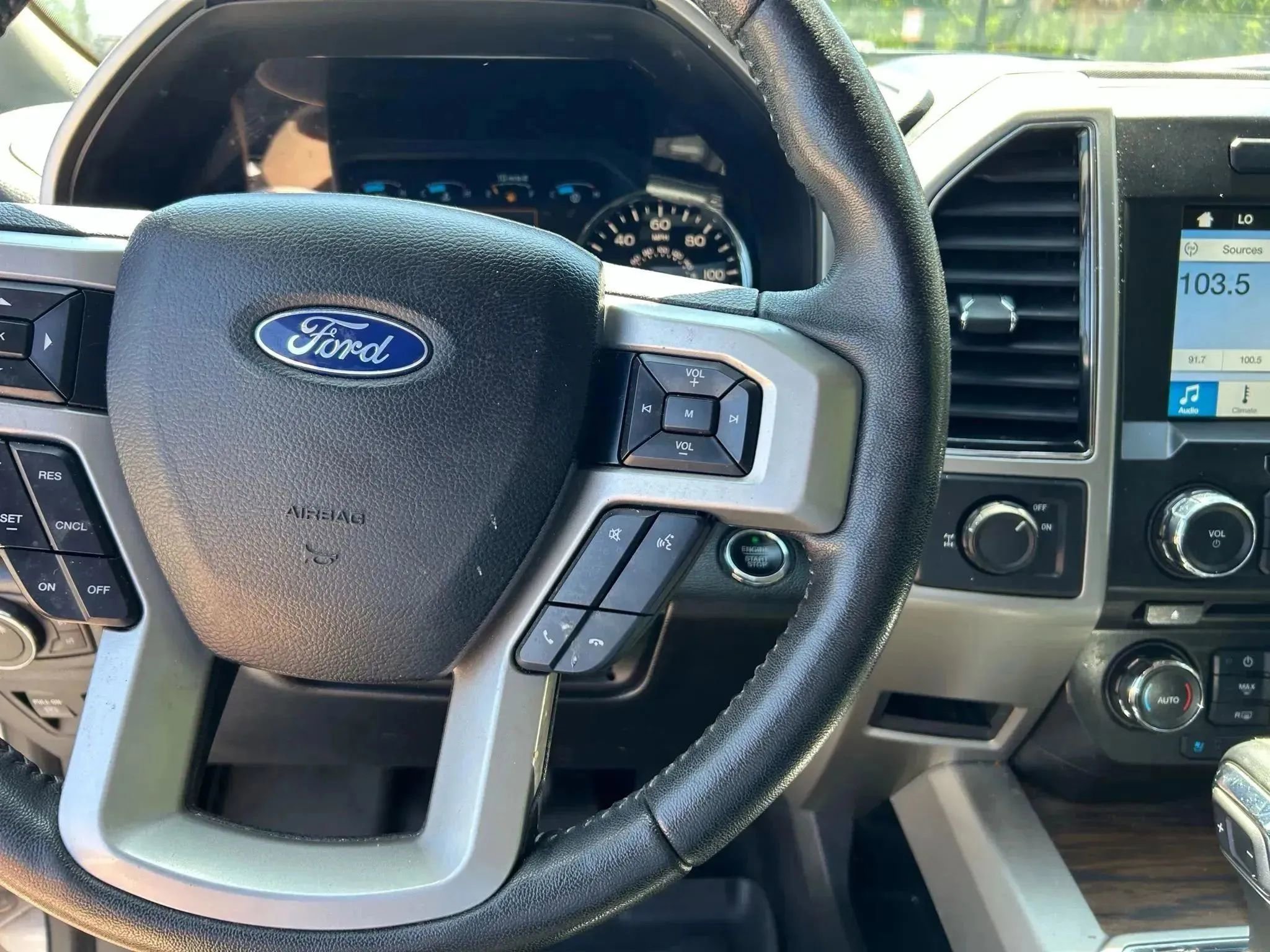 Used 2018 Ford F150 Lariat RWD image 16