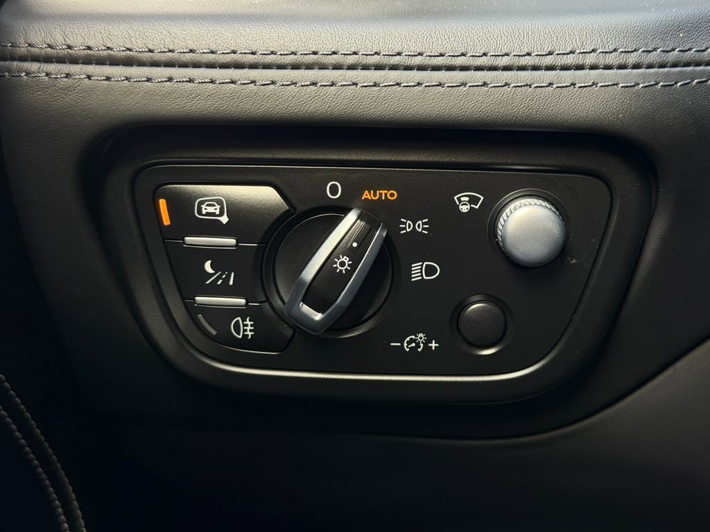 Used 2023 Bentley Bentayga Speed image 19
