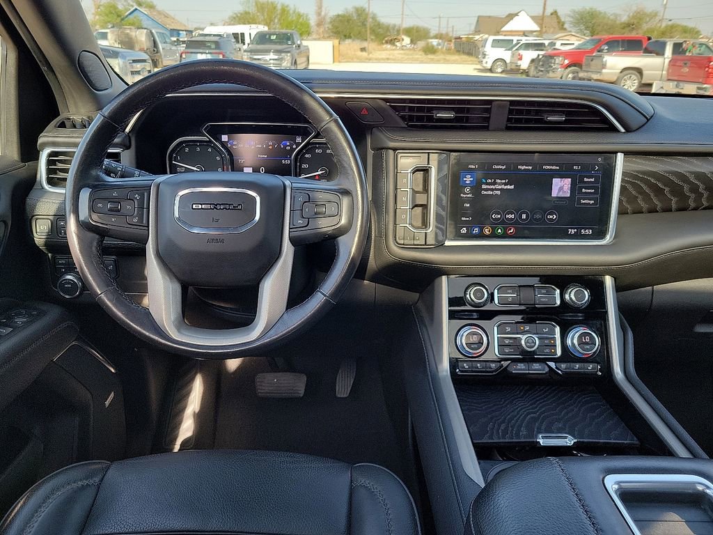 Used 2021 GMC Yukon Denali w/ Denali Premium Package image 17