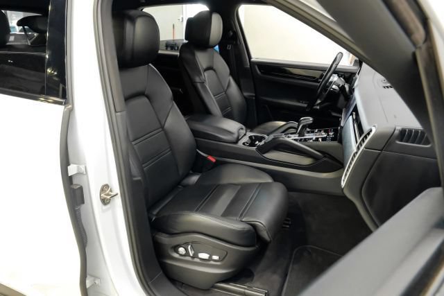 Used 2019 Porsche Cayenne AWD/4WD image 42