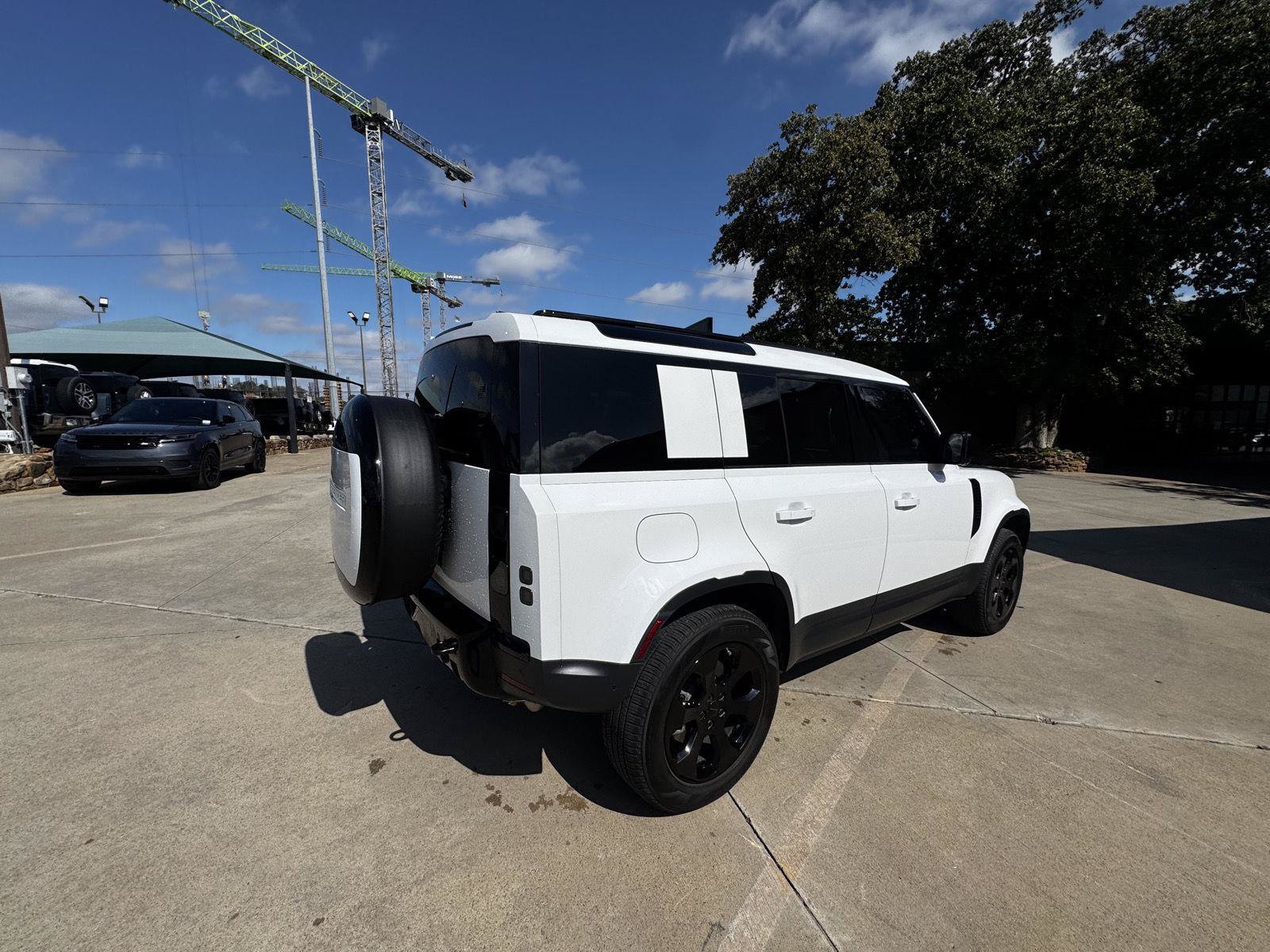 Certified 2026 Land Rover Defender 110 S AWD/4WD image 9