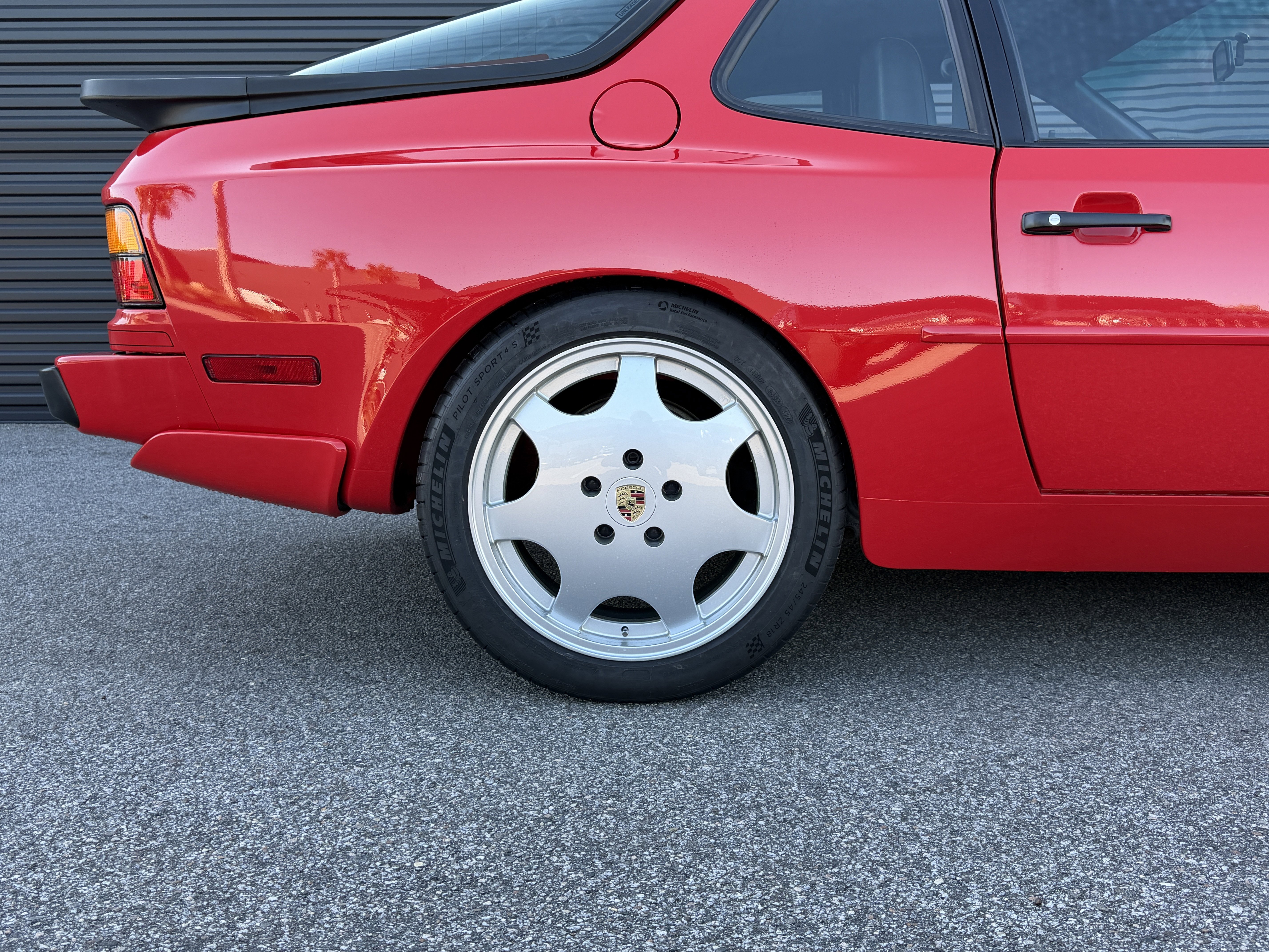 Used 1989 Porsche 944 Coupe image 12
