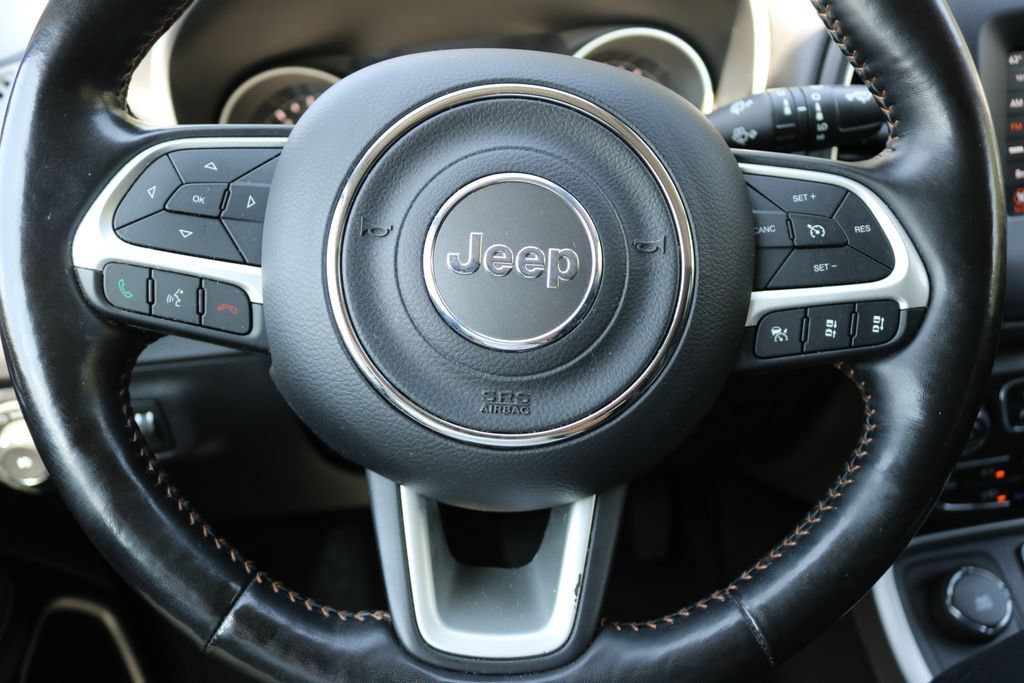 Used 2021 Jeep Compass Latitude w/ Driver Assistance Group AWD/4WD image 22