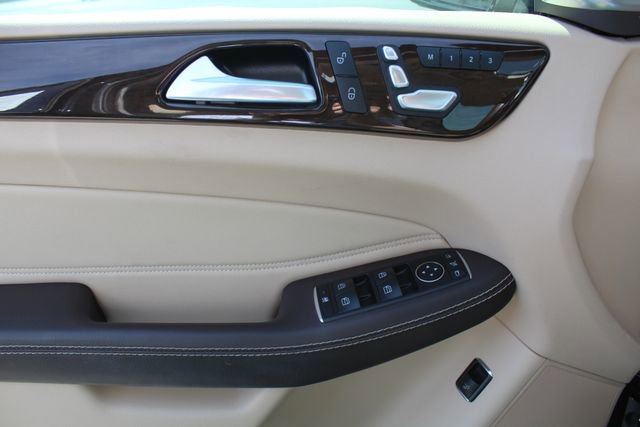 Used 2018 Mercedes-Benz GLE 350 4MATIC image 36