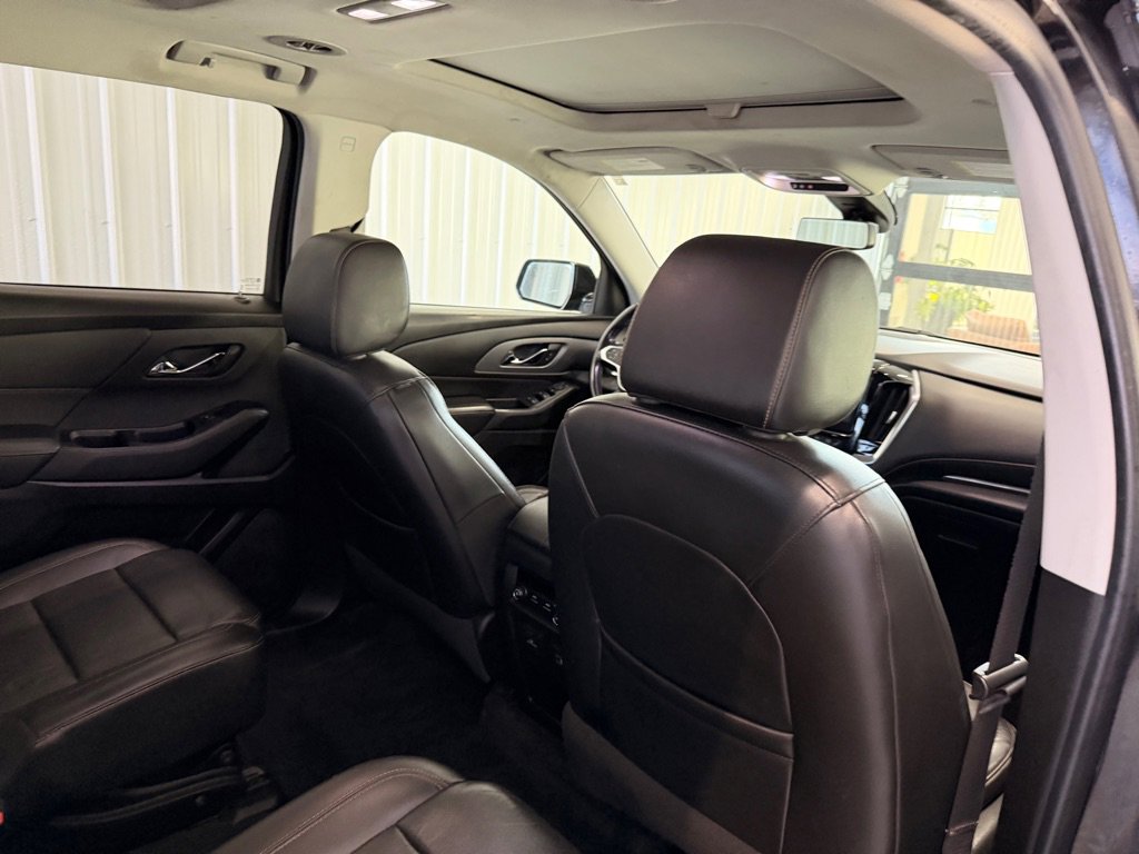 Used 2019 Chevrolet Traverse RS image 15