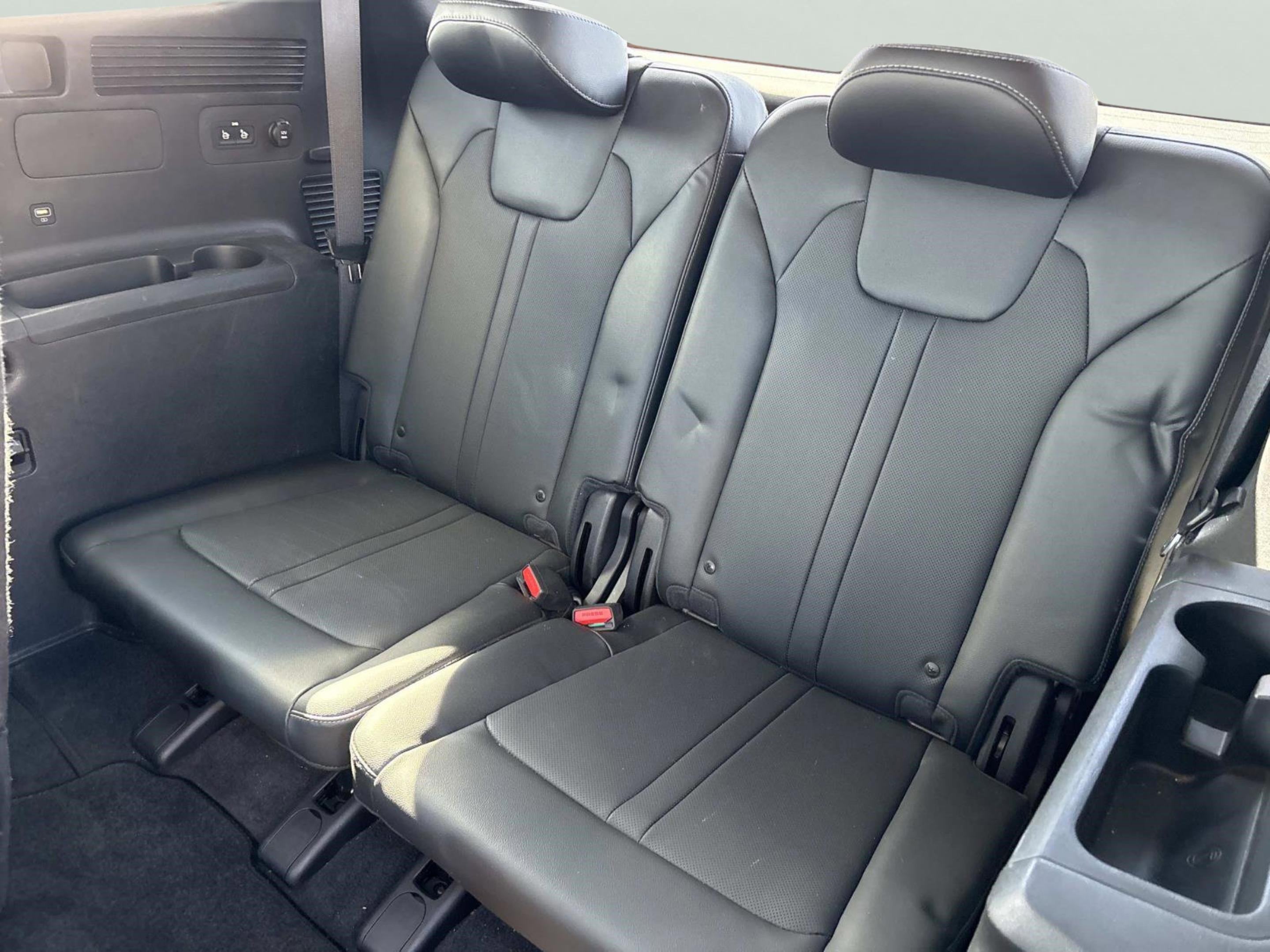 Used 2022 Kia Sorento SX image 19