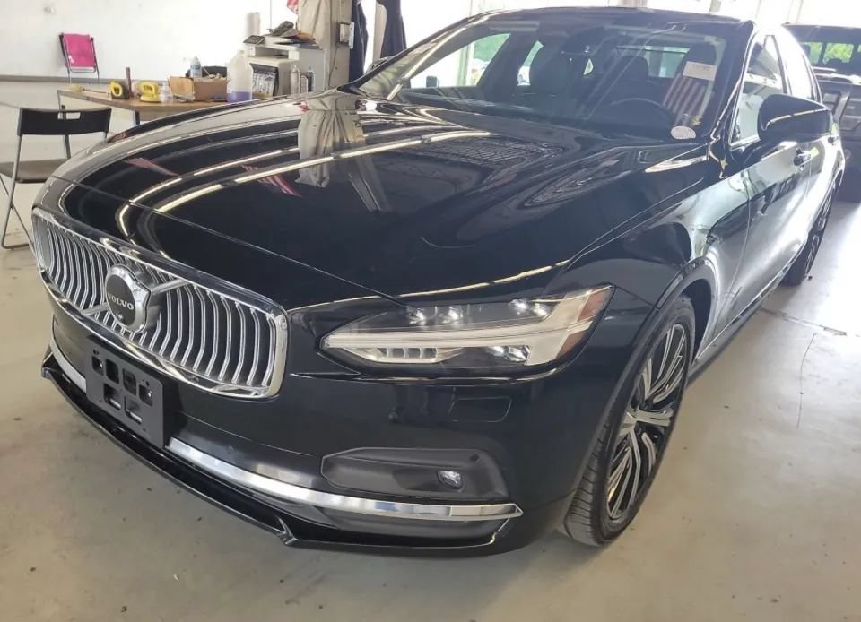 Used 2023 Volvo S90 B6 Plus