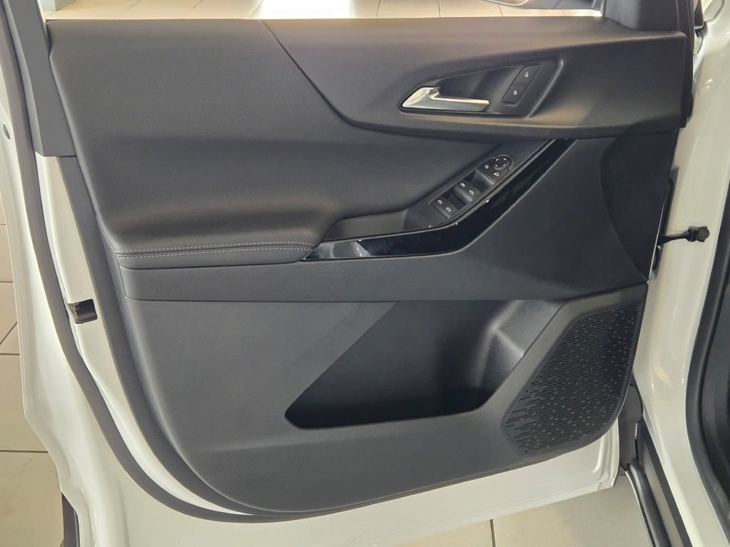 New 2026 Chevrolet Equinox LT FWD image 19