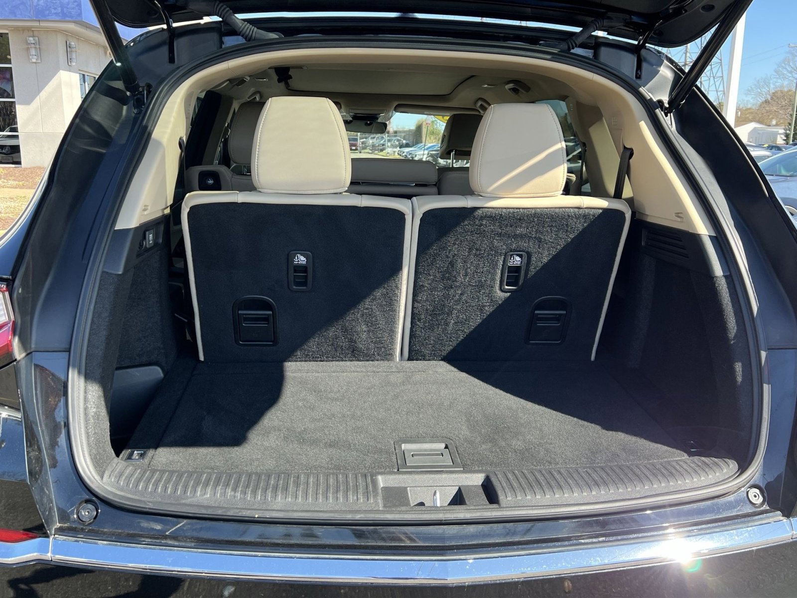 Used 2023 Acura MDX SH-AWD image 24