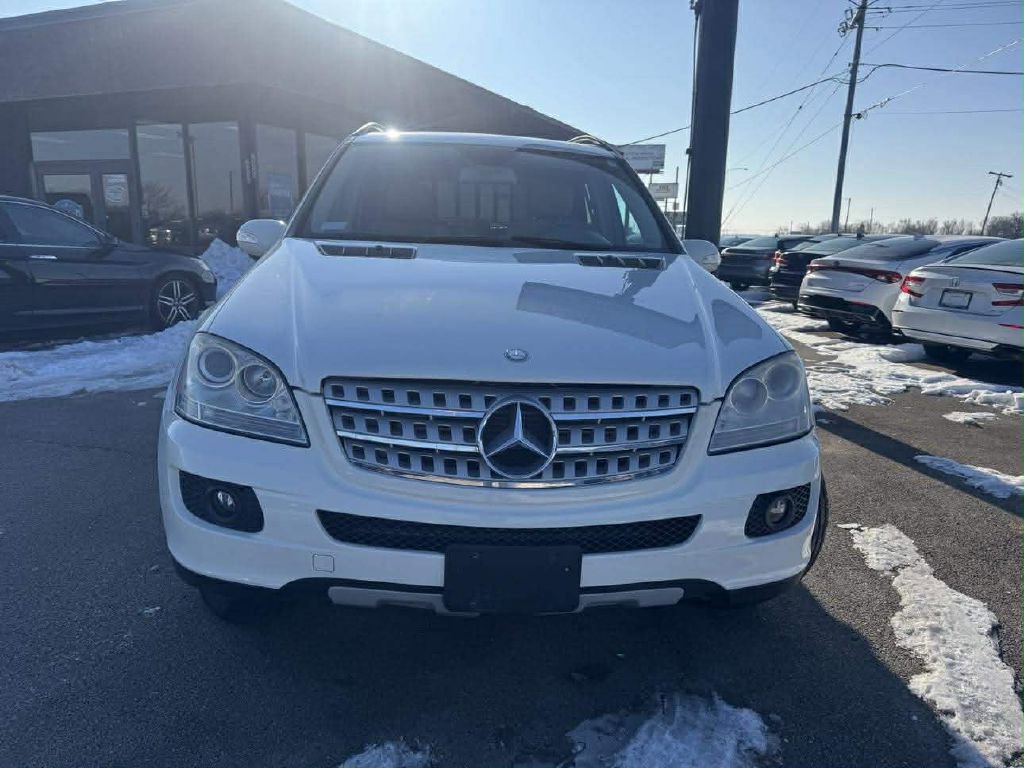 Used 2008 Mercedes-Benz ML 320 4MATIC image 2
