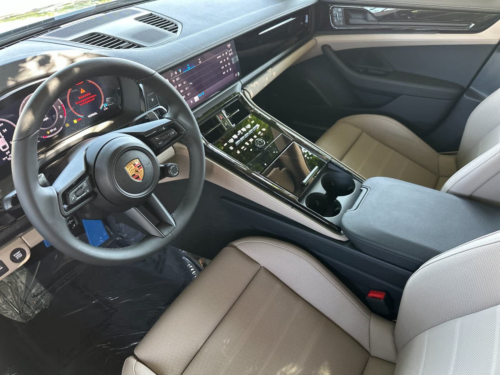 New 2026 Porsche Panamera RWD image 4