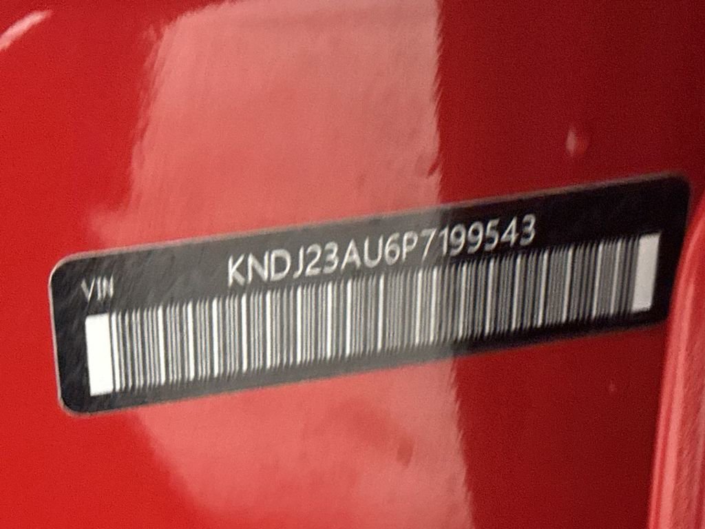 Used 2023 Kia Soul LX FWD image 27