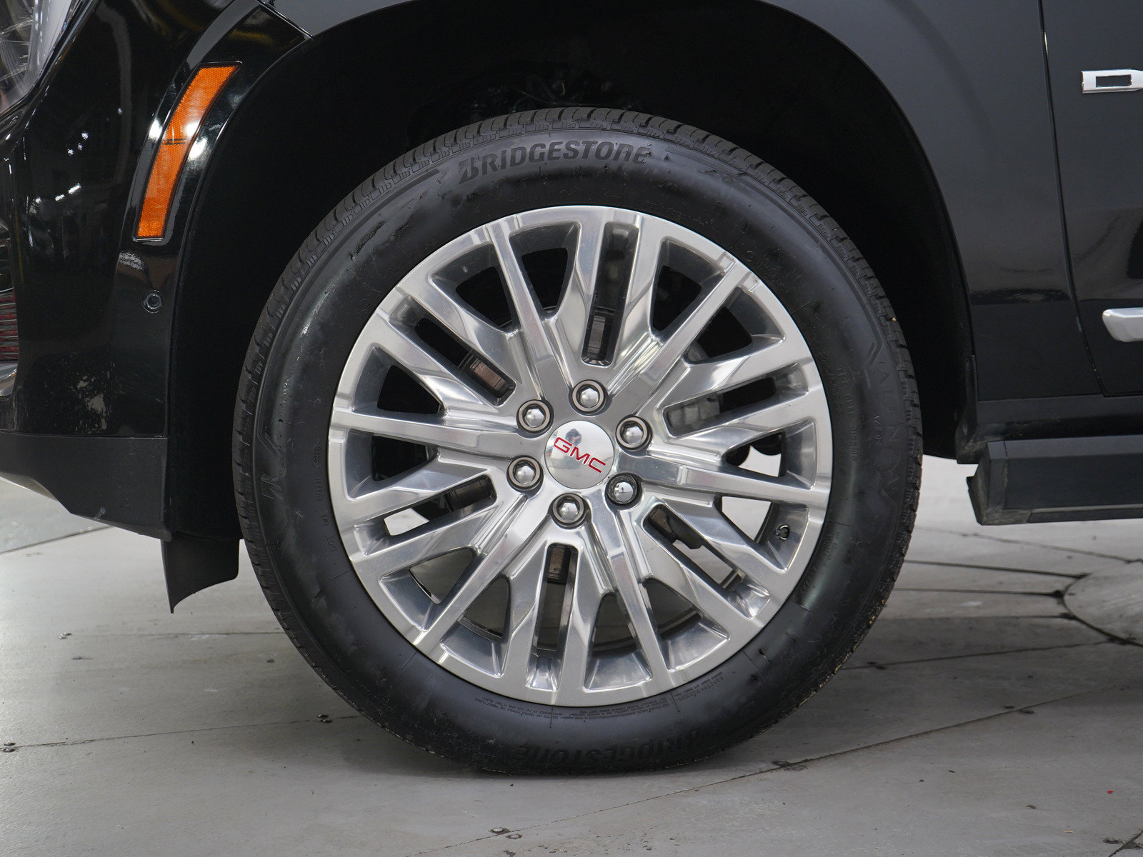 Used 2025 GMC Yukon XL Denali w/ Sun & Power Step Package AWD/4WD image 31