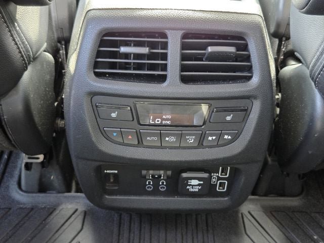 Used 2021 Honda Pilot Touring image 14