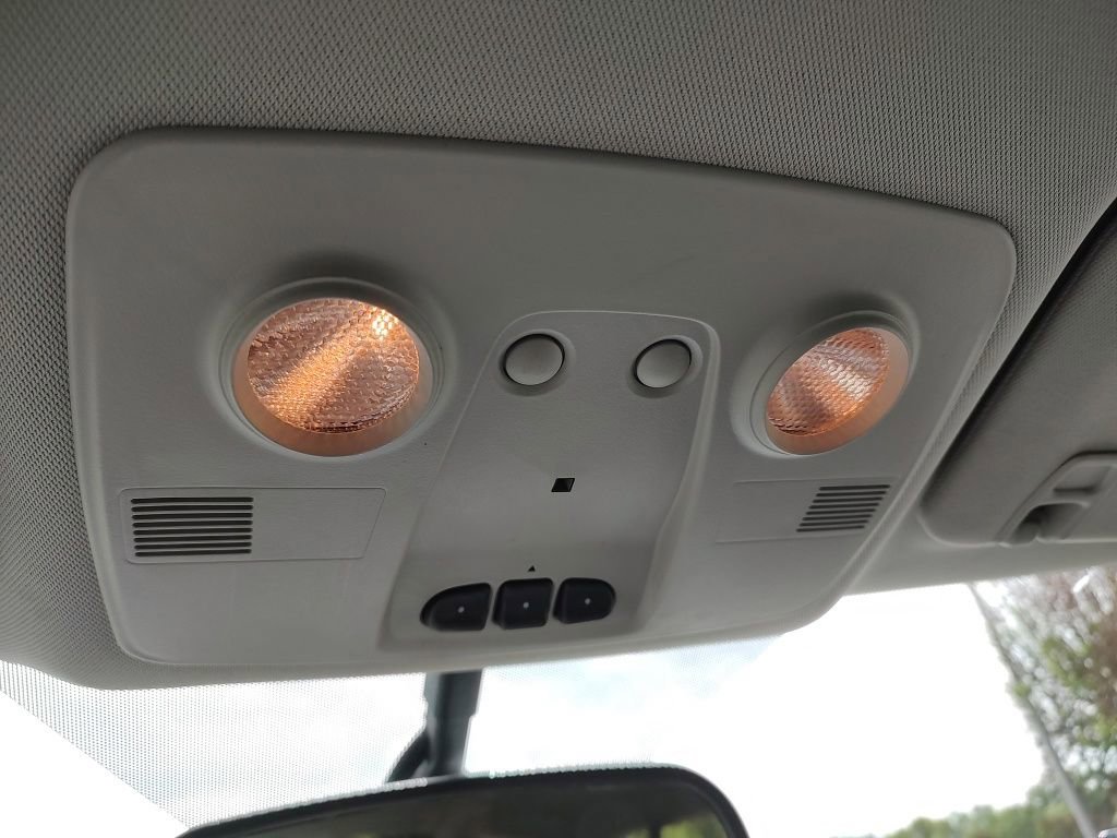 Used 2017 Chevrolet Traverse LT w/ Style and Technology Package image 34