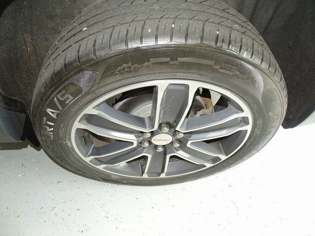 Used 2020 GMC Acadia SLT image 30