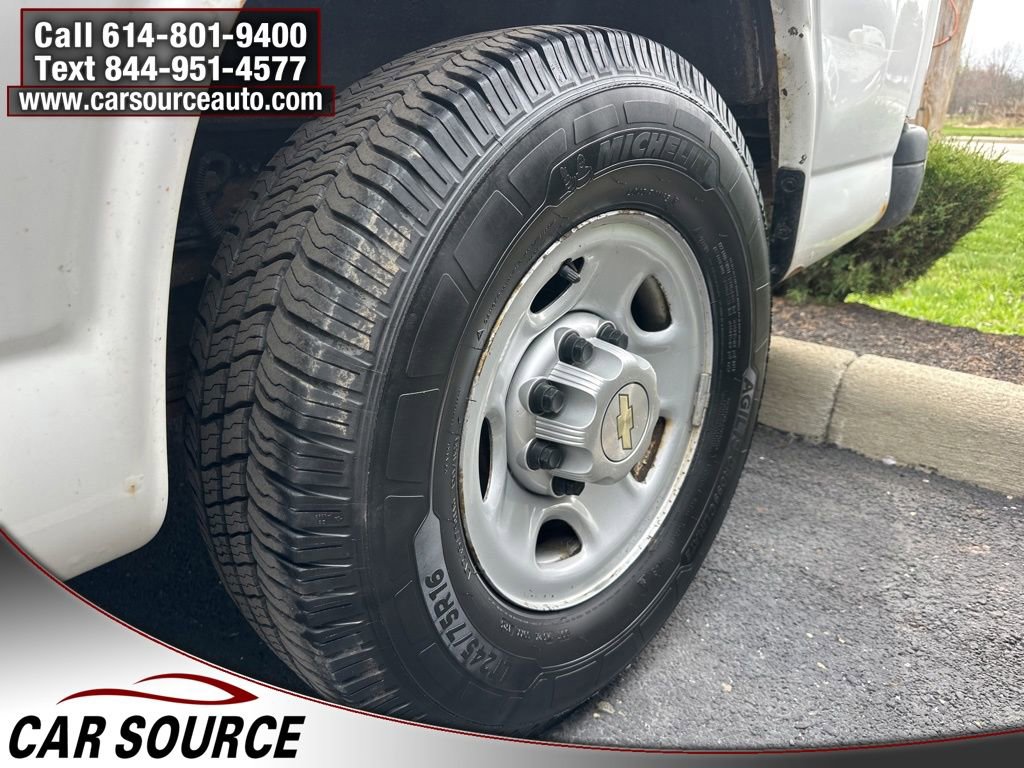 Used 2013 Chevrolet Express 2500 image 7