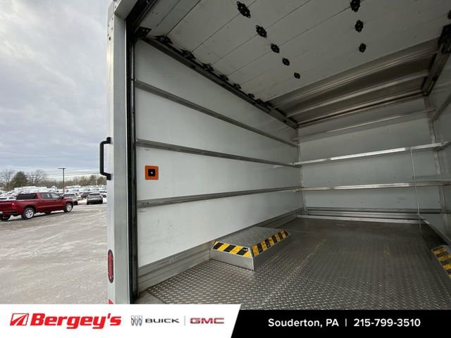 Used 2020 Ford Transit 350 image 23